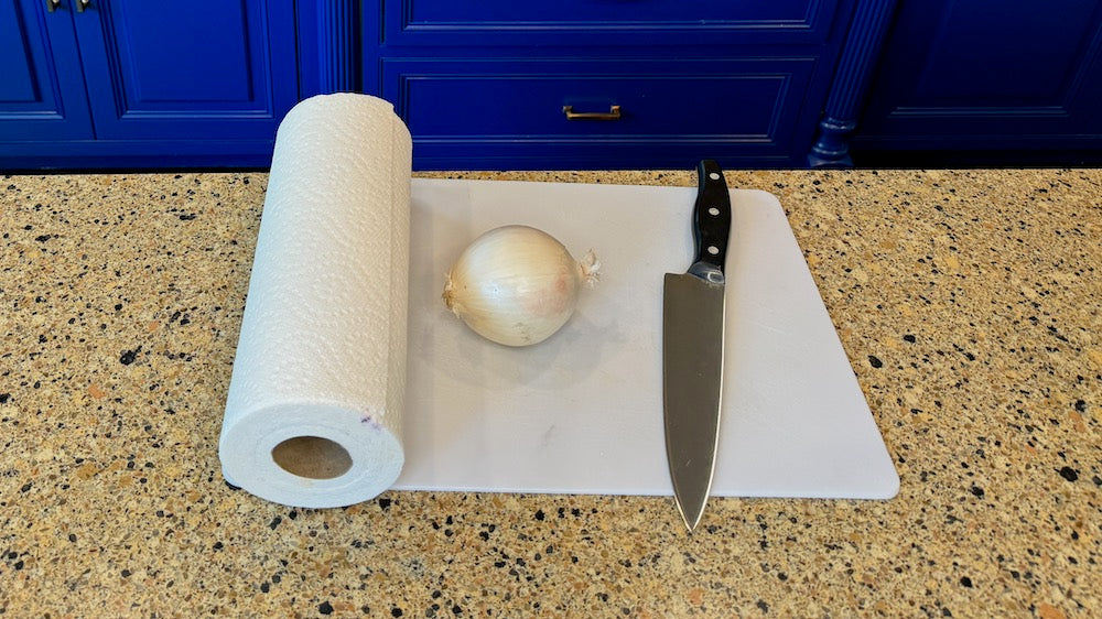 Wet Paper Towel Onion Hack