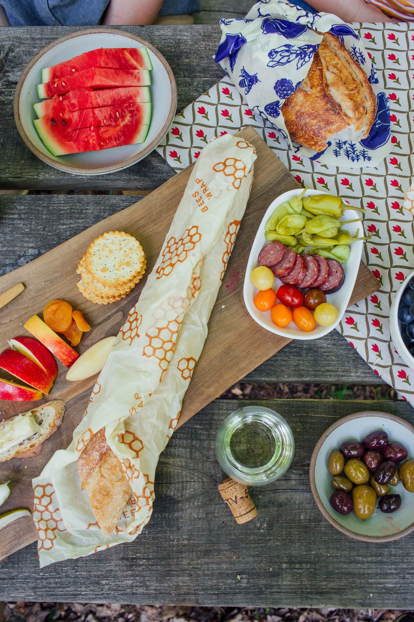 Bee's Wrap® Bread Beeswax Wrap | Reusable Food Storage (XL - 17" x 23")