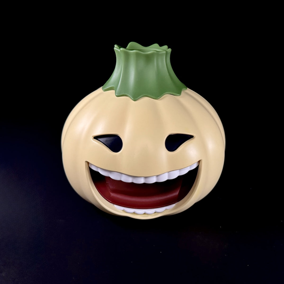 Preorder The Original Happy Onion™ | Stops Onion Tears + Preserves Fruit