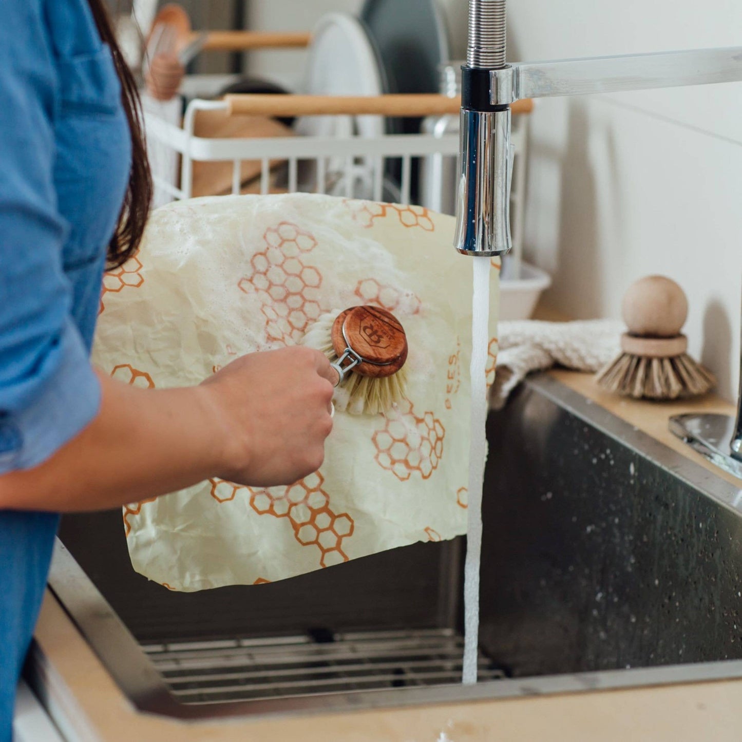 Bee's Wrap® Bread Beeswax Wrap | Reusable Food Storage (XL - 17" x 23")