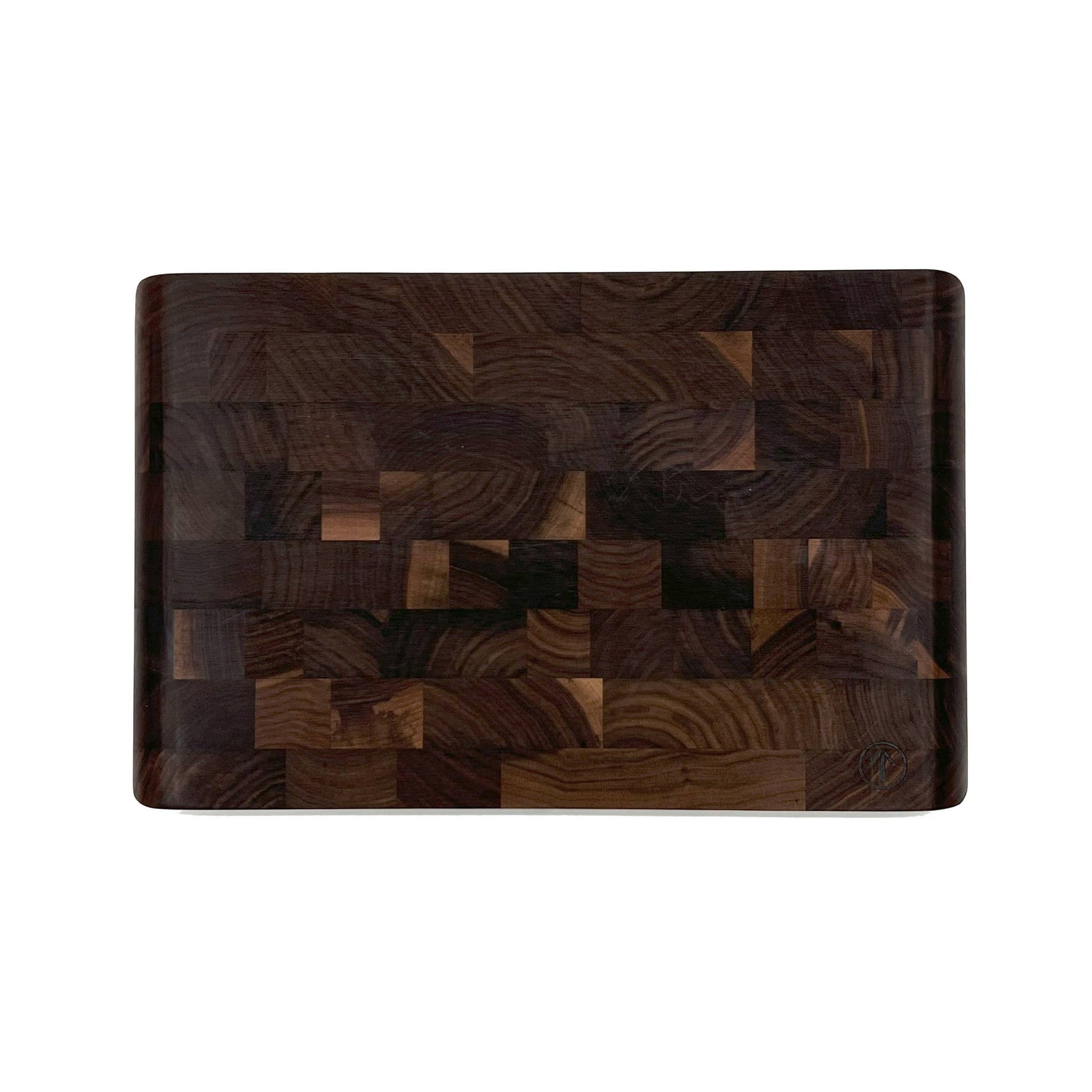infinity-edge-end-grain-walnut-cutting-prep-board- isa-made